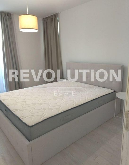 Дава се под наем Четиристаен апартамент в к.к. Св.Св. Константин и Елена - 120 кв.м за 1600 € - Снимка #2