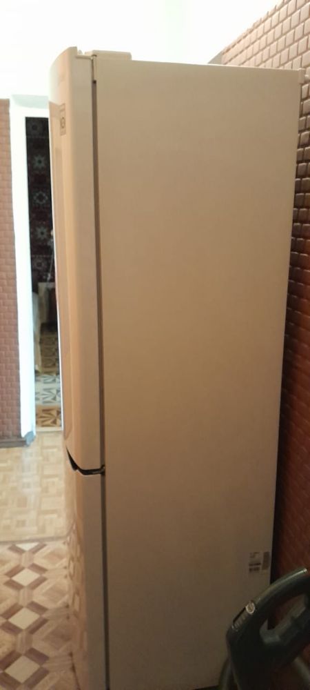 Холодильник LG GA - B409SECA