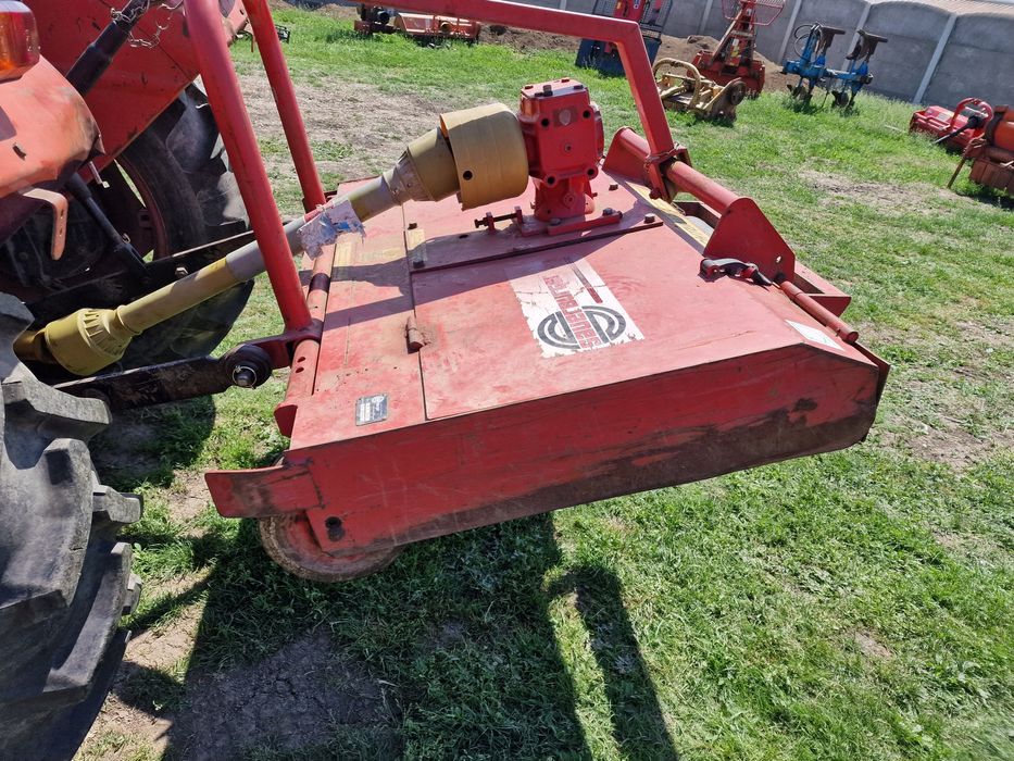 Tocatoare resturi vegetale