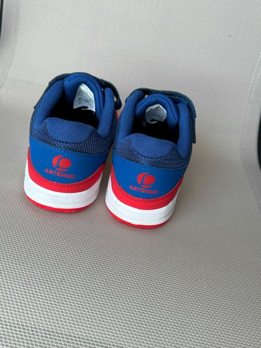 нови спортни обувки за момче 39 номер от Декатлон