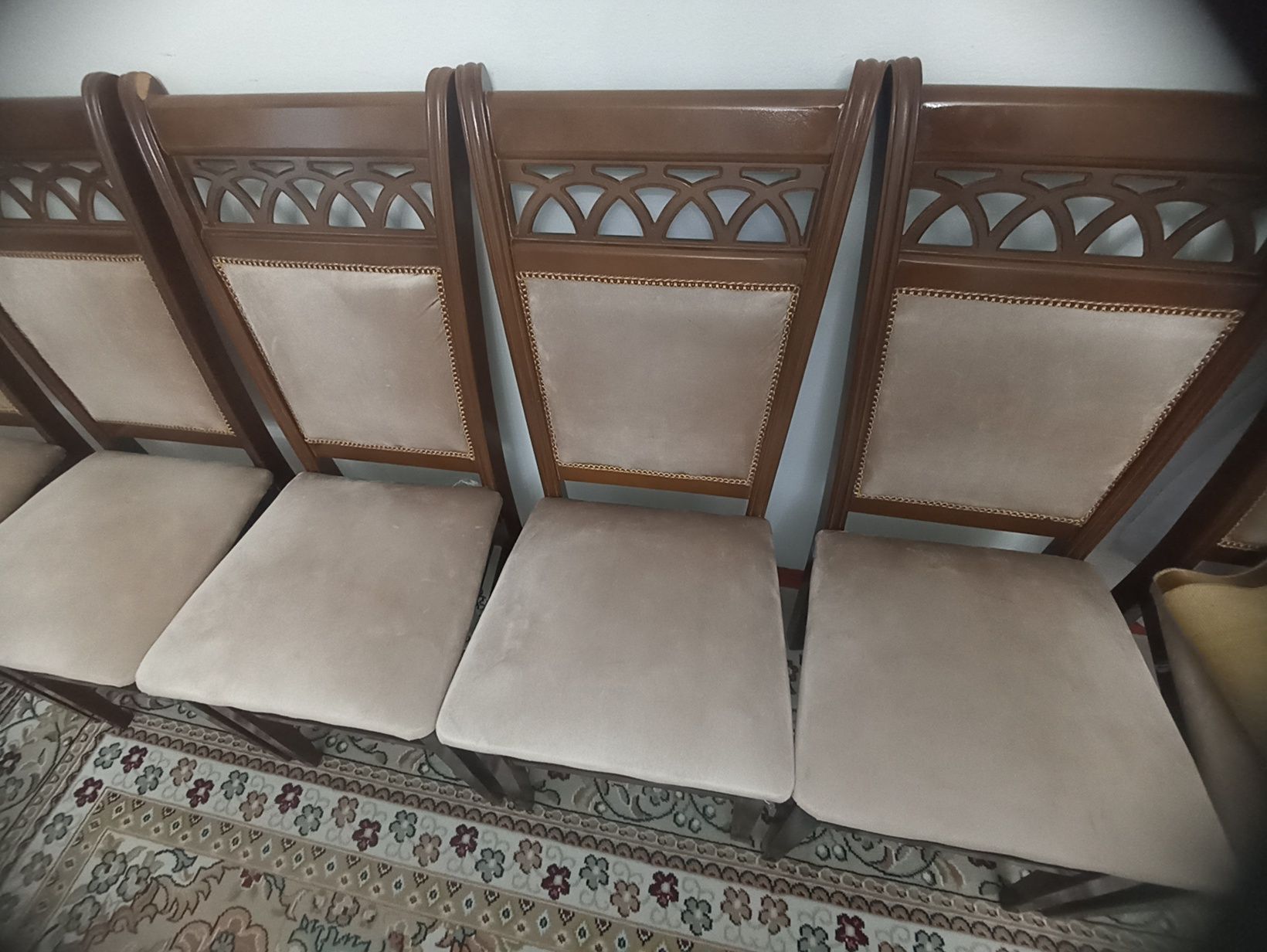 Стол ииии стулья