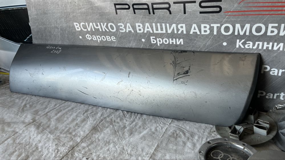 Subaru Forester 2008- декоративна лайстна на врата