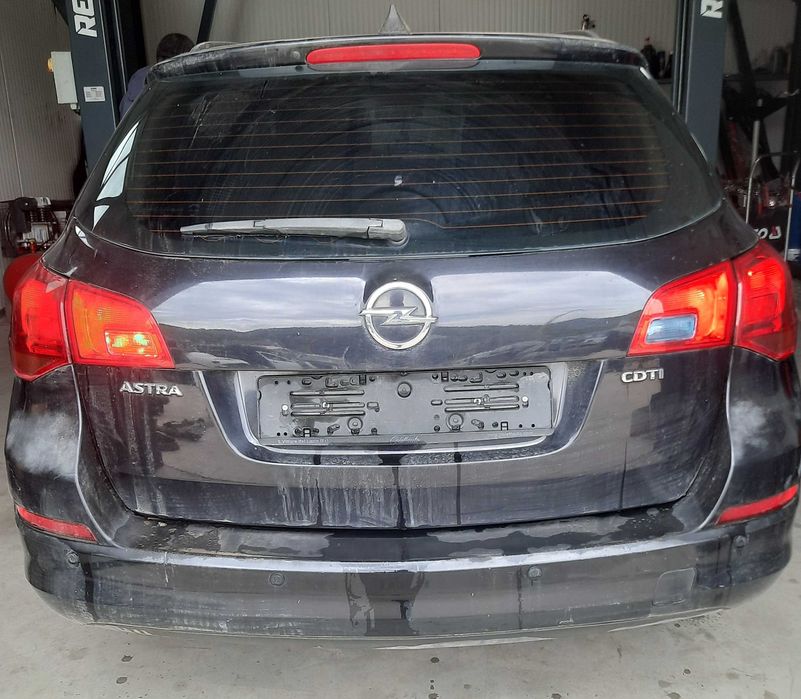 Piese auto Opel Astra J 2012 1.3 1.7 2.0 dci interior exterior