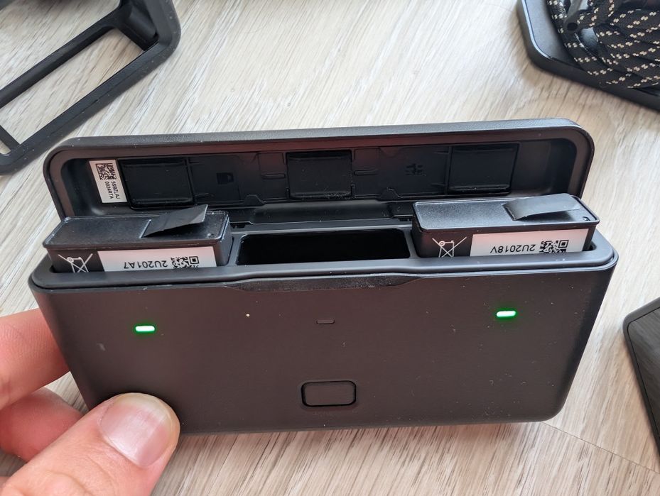 Camera acțiune Dji Action 4 Combo + accesorii, peste GoPro