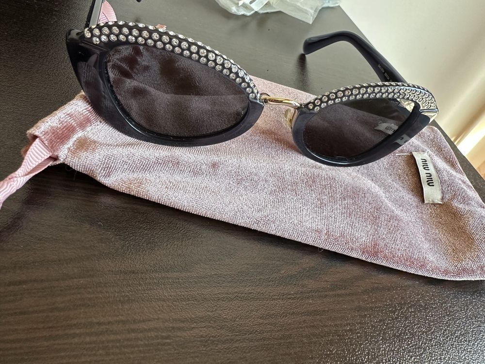 Слънчеви очила MIU MIU