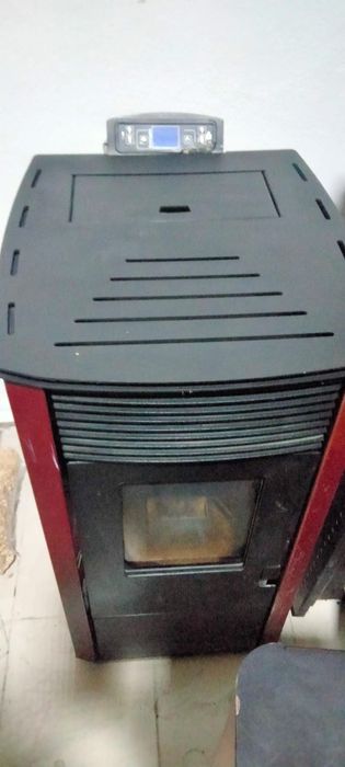 Vând șemineu pe peleți import Italia