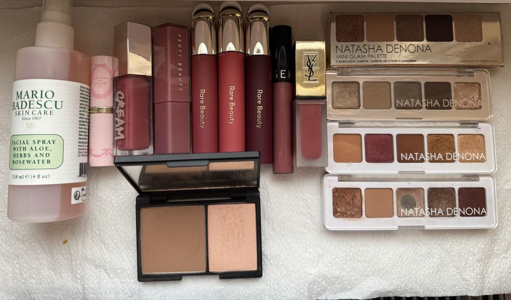 Fond de ten Charlotte Tilbury Produse cosmetice+ cadou