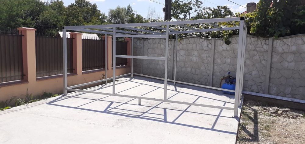 Garaje metalice din panouri sandwich