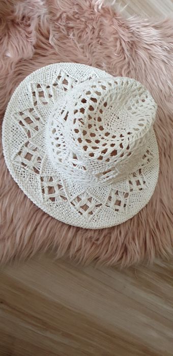 Palarie Reserved noua S