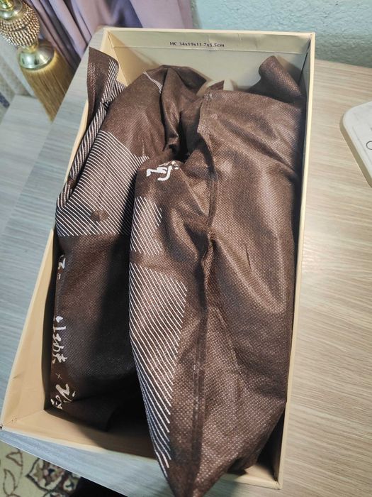 Кроссовки натуральная кожа 43 размер