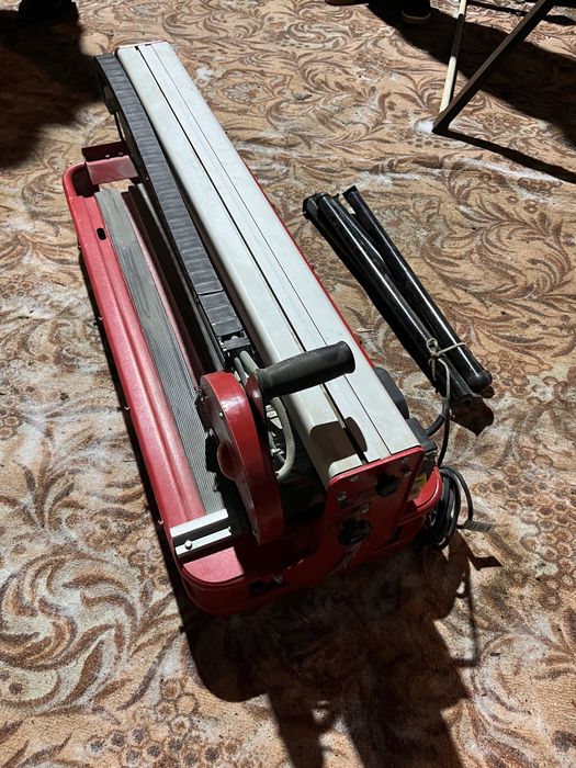 Продам плиткорез в хорошем состояний пользовались раза 3