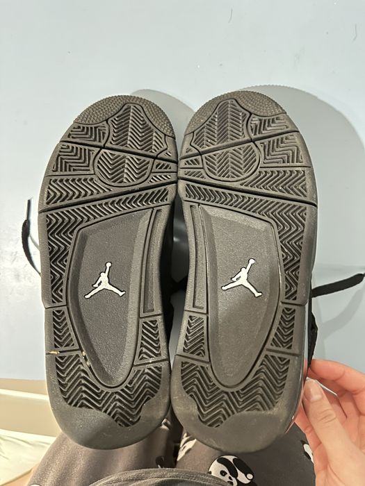 Vand Jordan 4 Black Cat