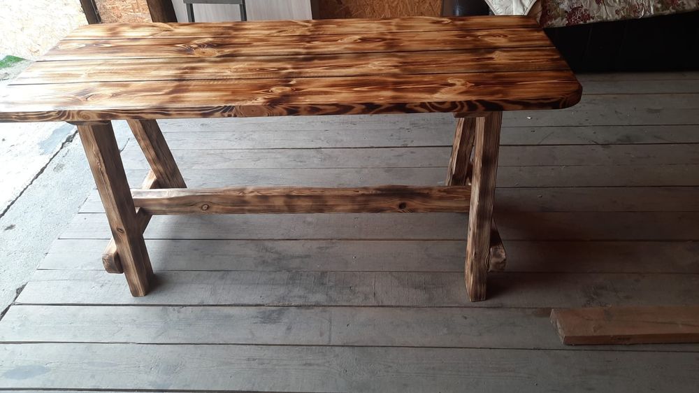 Продам стол новый