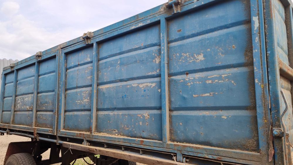 De vanzare remorca auto