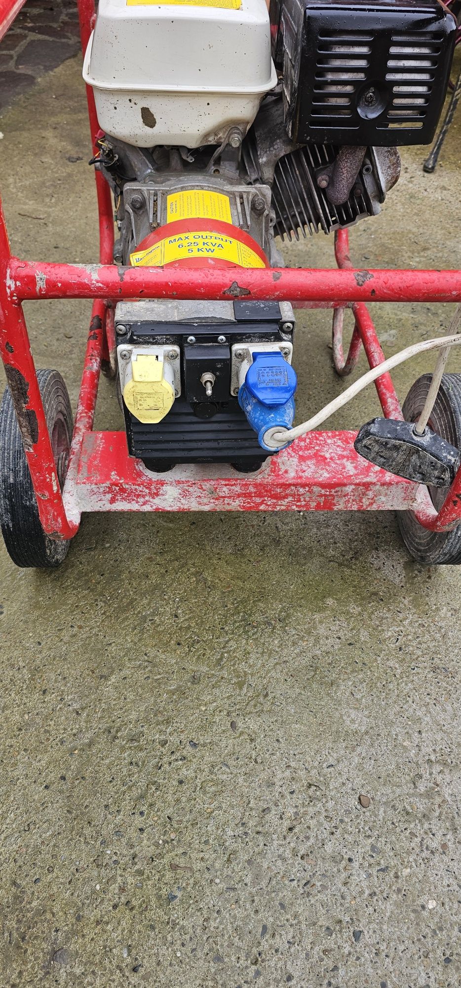 generator la 220v și 110v motor honda