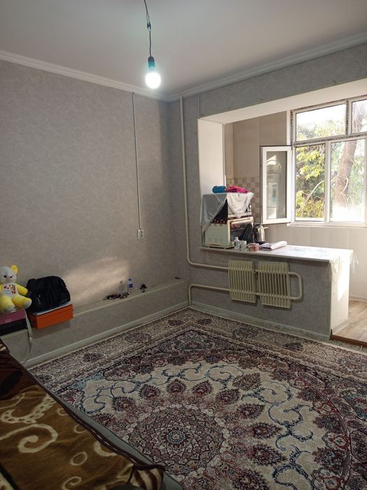 1 xonali uy sotiladi