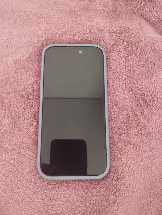 Продам Айфон   15