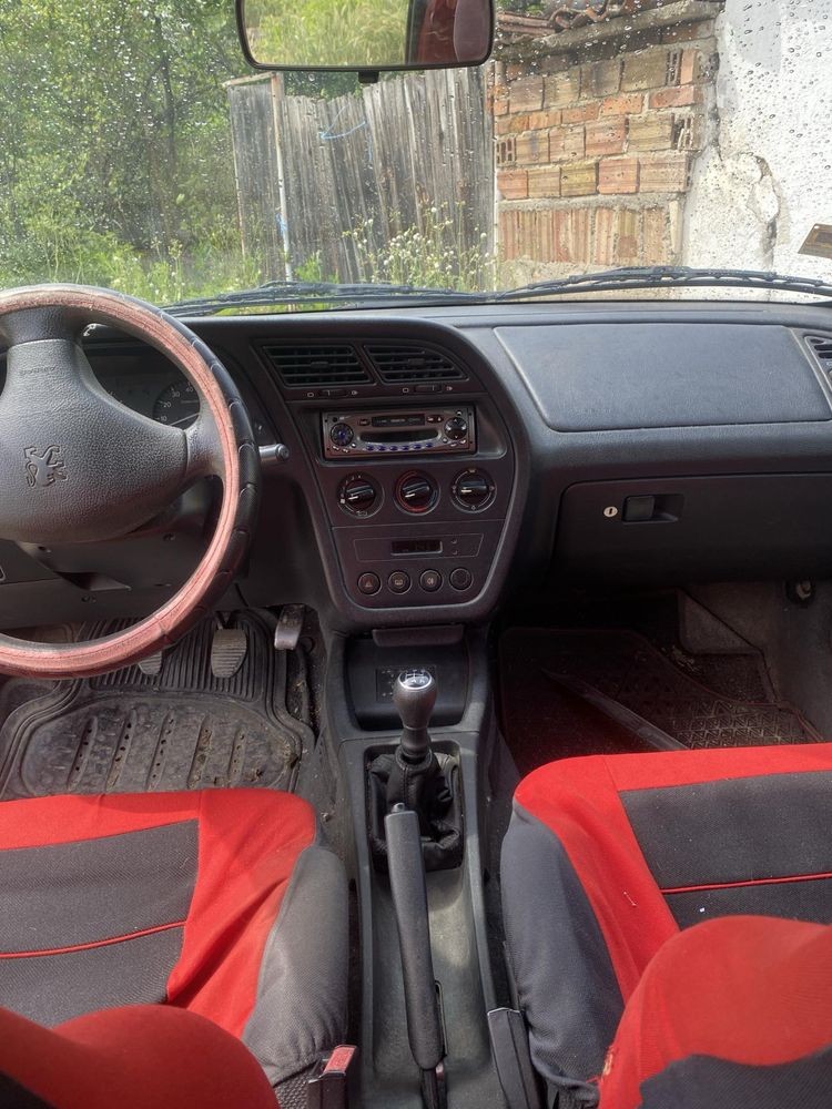 продава се PEUGEOT 306 бензин 1996 г