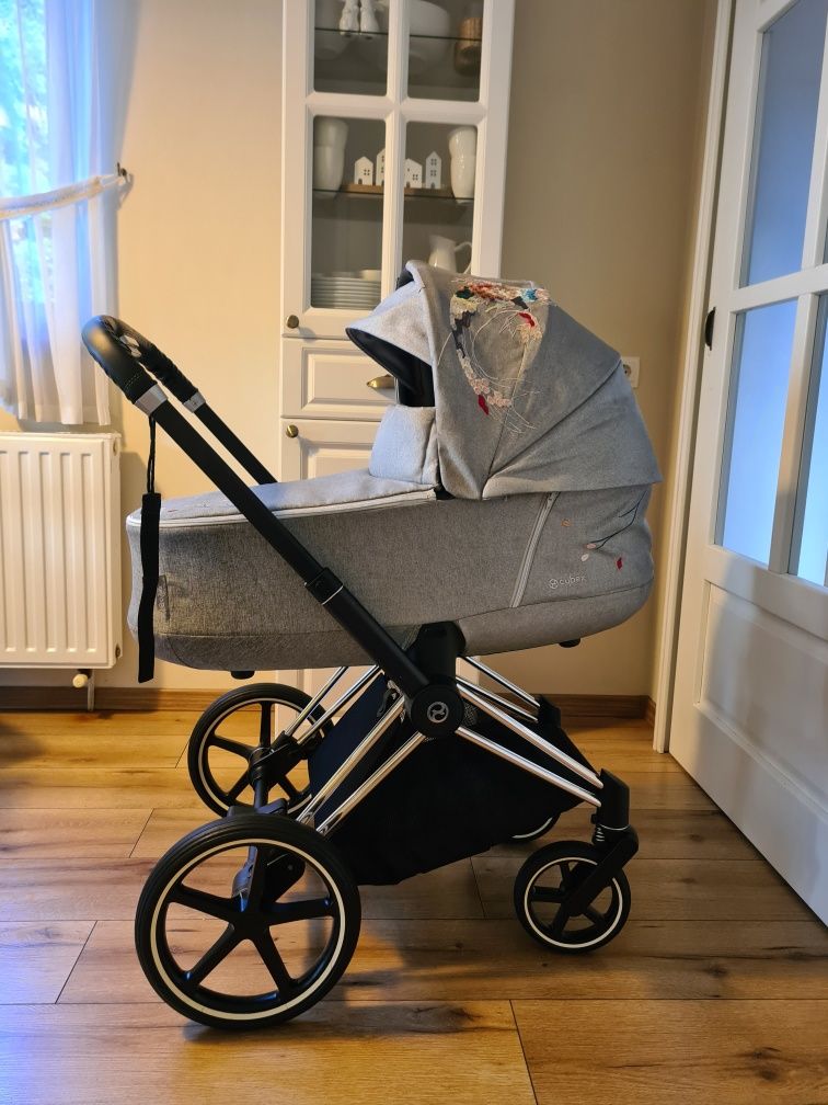 Cybex Priam Platinum Koi cu cadru chrome 3 in 1