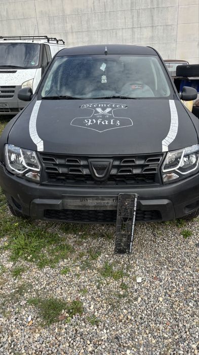 На части DACIA DUSTER 1.6i бензин 2016 година като нова много запазен