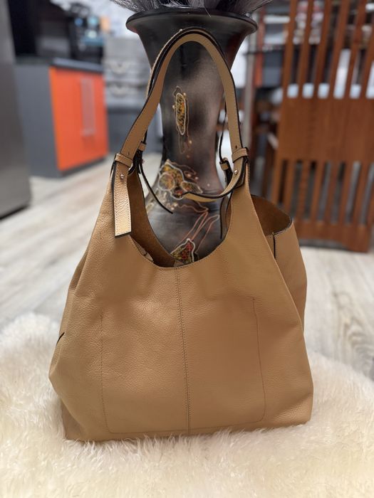 Бежова чанта от естествена кожа