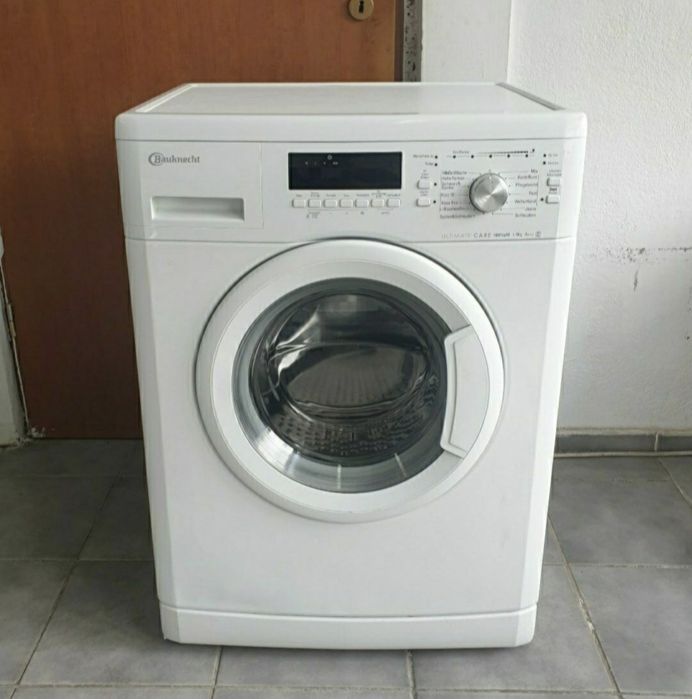 LICHIDARE DE STOC.  Masină de spălat rufe Bauknecht  / wbd 164E3530