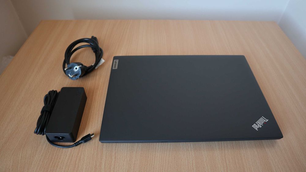 Lenovo ThinkPad T14s 3 Gen / i5 1245U/ SSD 256GB/16GB