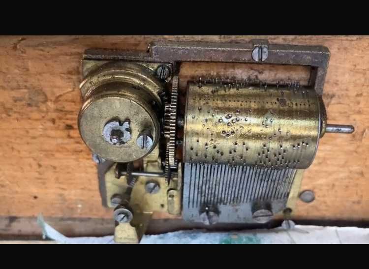 Icoana Muzicala veche de peste 100 ani