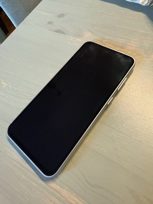 Samsung S23Fe 256gb 8gb ram mint като нов