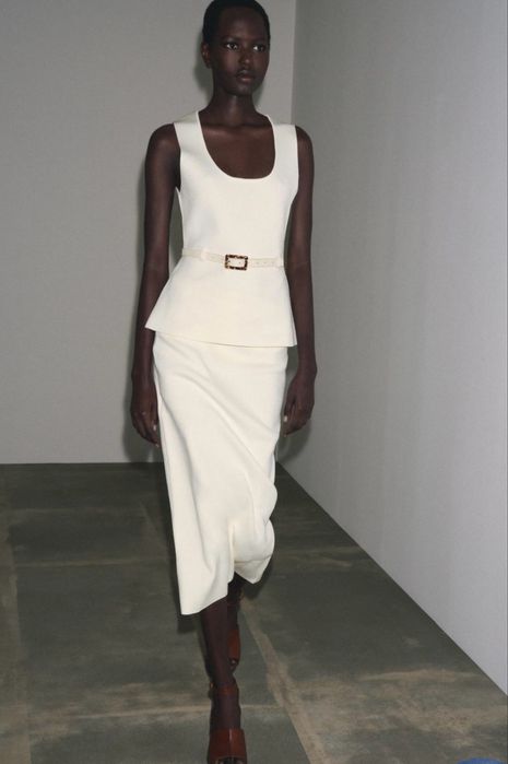 Сет ZARA , с пола.