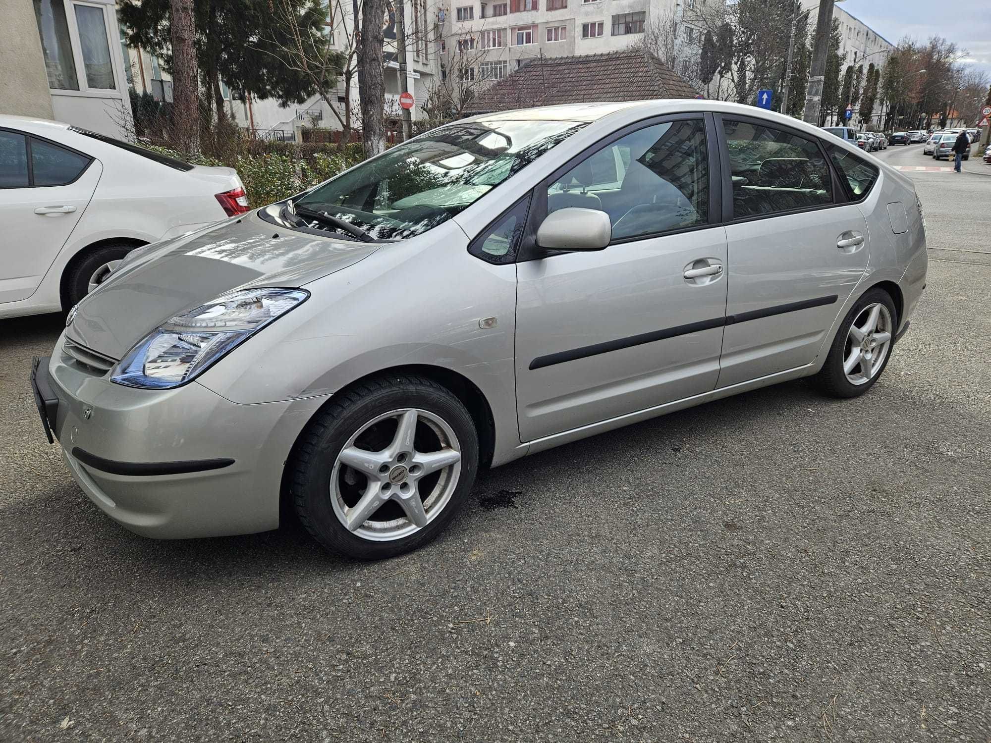 Vand Toyota Prius Hybrid an 2005