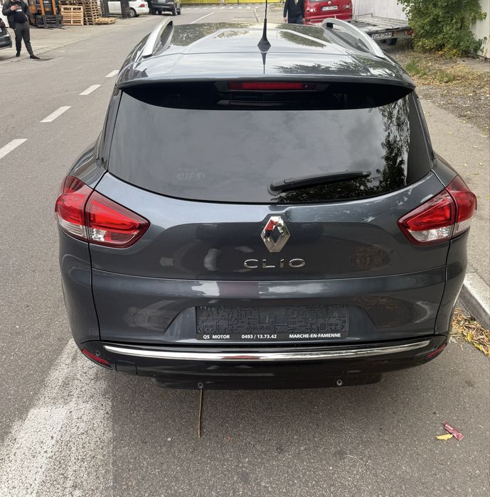 Vand Renault Clio 4 ,motor 0.9 turbo ,modelul Limited !