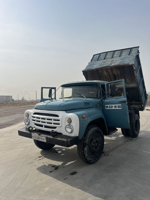 Зил сотилади яхши холата.