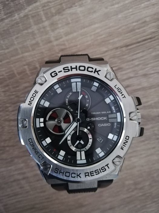 Часовник G-shock