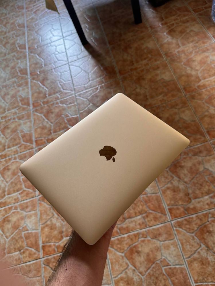 Macbook 2017 M3 chip