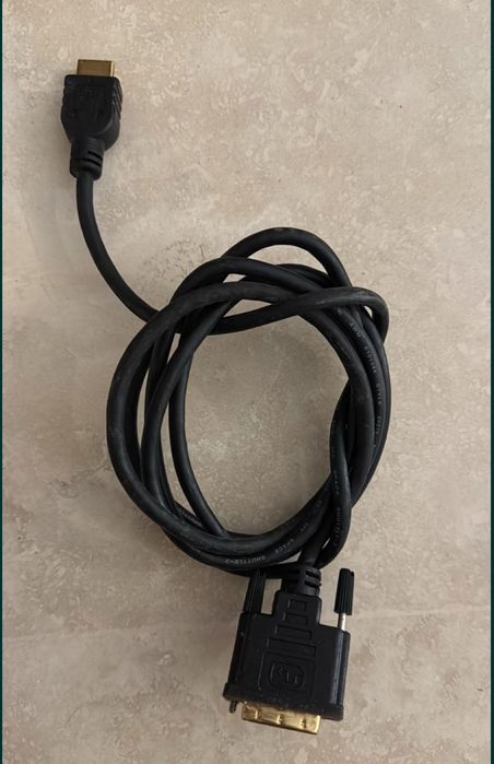 Cablu de conectare HDMI la DVD - 3.5 / Cablu mouse Logitech