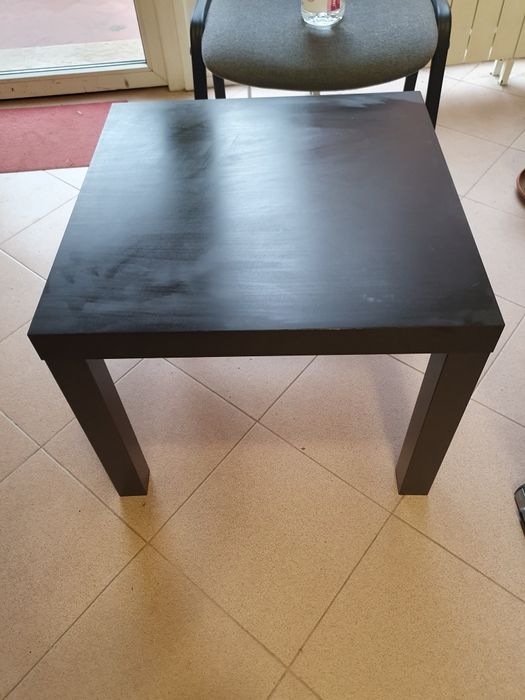 Два броя масички