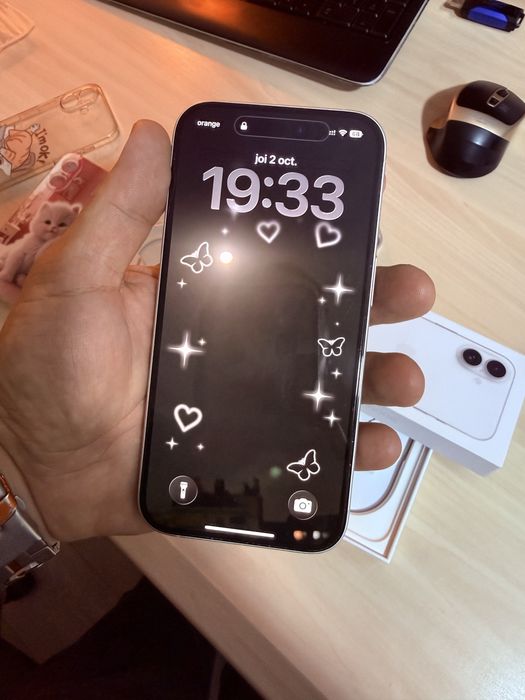 iPhone 16, ca nou, garantie, baterie 100%