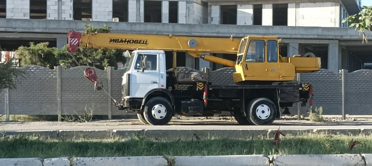 Авто кран сотилади маз турбина 16.тона 18 ст