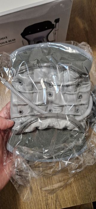 Dispozitiv de tractiune cervicala ajustabil.