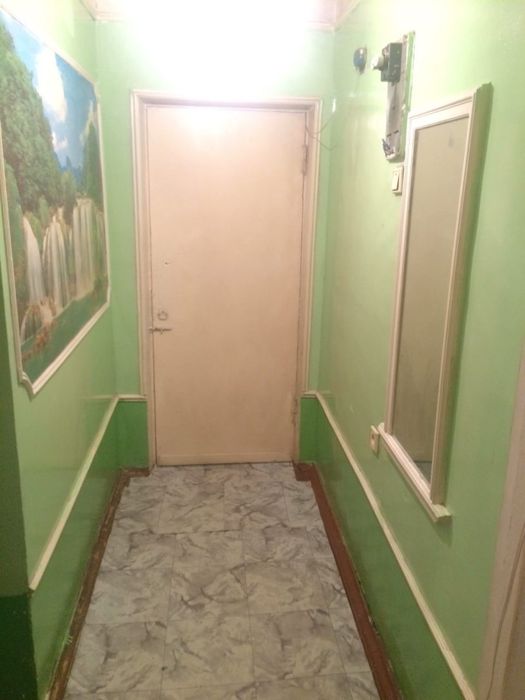 Srochna arendaga beriladi 1-xona 2 xona qilingan.Qora qamish 1/1 soy