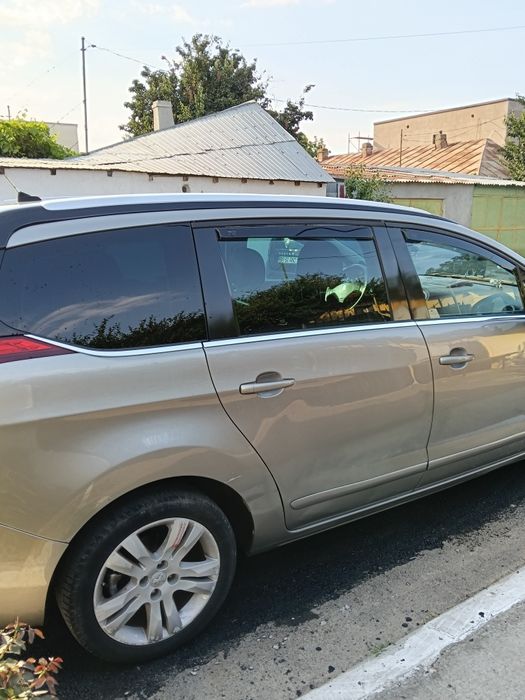 Peugeot 5008 2010