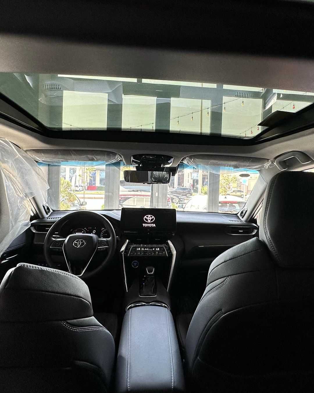 Продаётся Toyota Venza Hybrid limited
