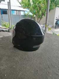 Продаю шлем черный 4990тг