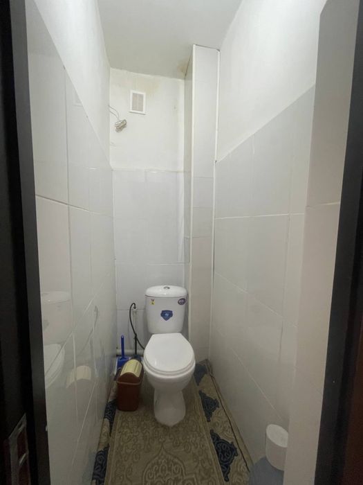 Охангарон шахар марказида 2 хонали уй сотилади.