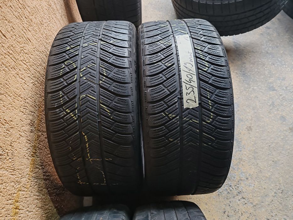 Vând cauciucuri 235/40/19 M+S 2 buc imp Germania//Michelin//