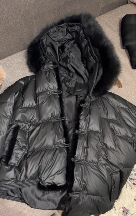 Продам пуховик ( пуховый)