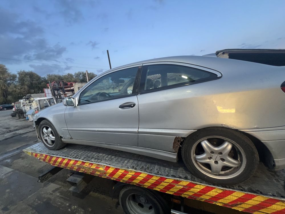 Mercedes Benz w203  за части