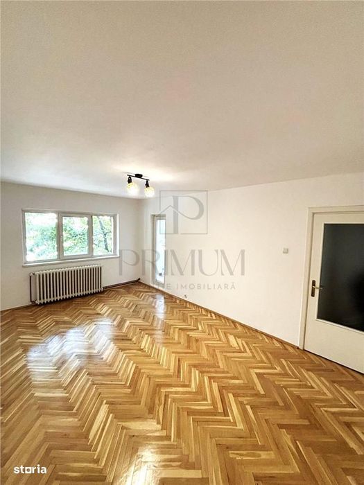 Lunei - Etaj 1 - Bloc Izolat - Garaj Sub Bloc+Boxa - 3 Camere - 2 Bai