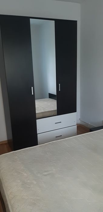 Inchiriez Apartament